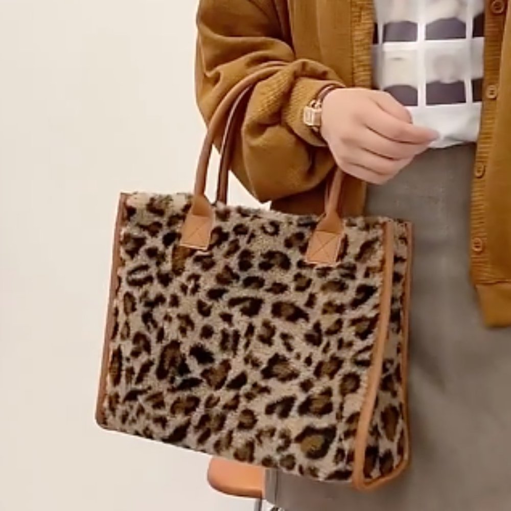 Animal print tote bag